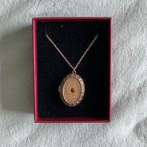 taylor swift “we’ll run” locket necklace